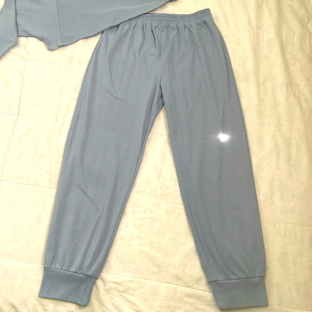 Size Large two-piece set from Paper Crane.